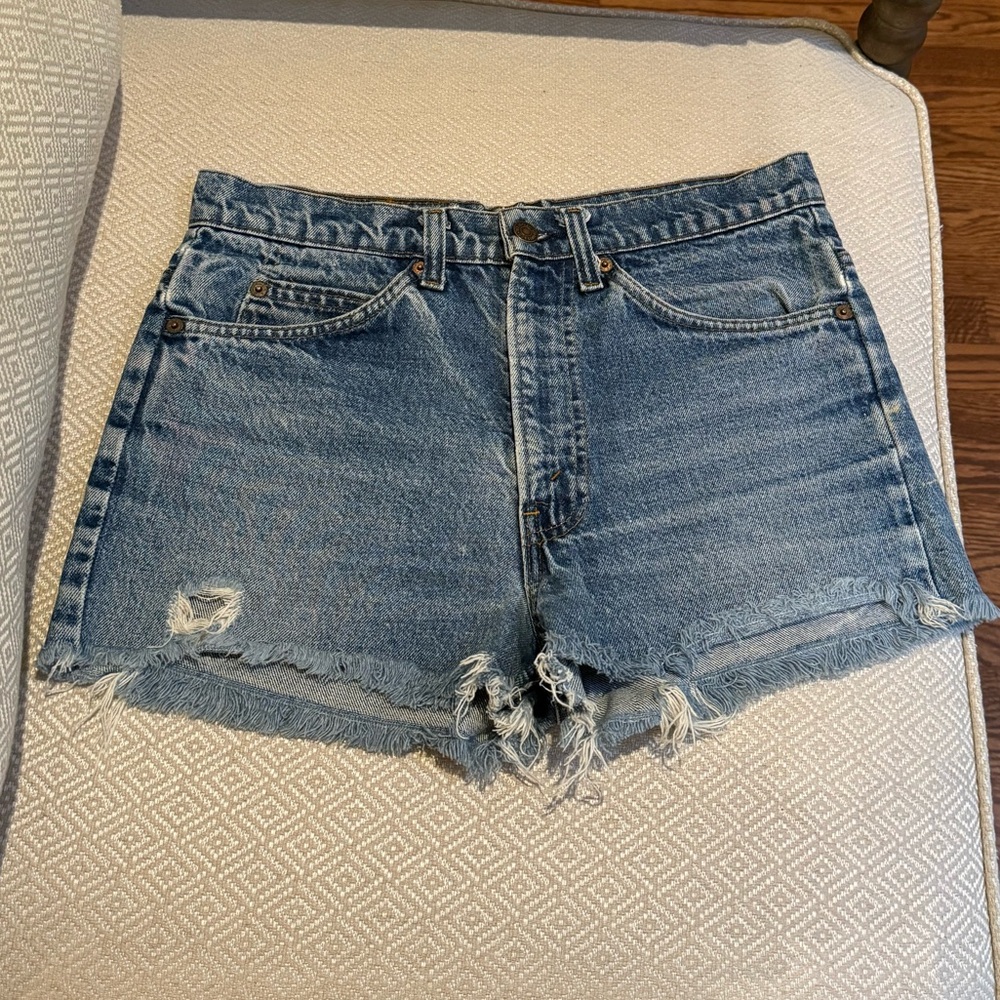 Vintage Levi’s Jean Shorts High Waisted Rare Orange Tab - Picture 2 of 6